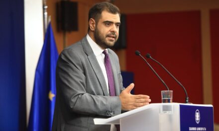 Π. Μαρινάκης κατά Αλ. Τσίπρα: Έπαιξε στα ζάρια έναν ολόκληρο λαό