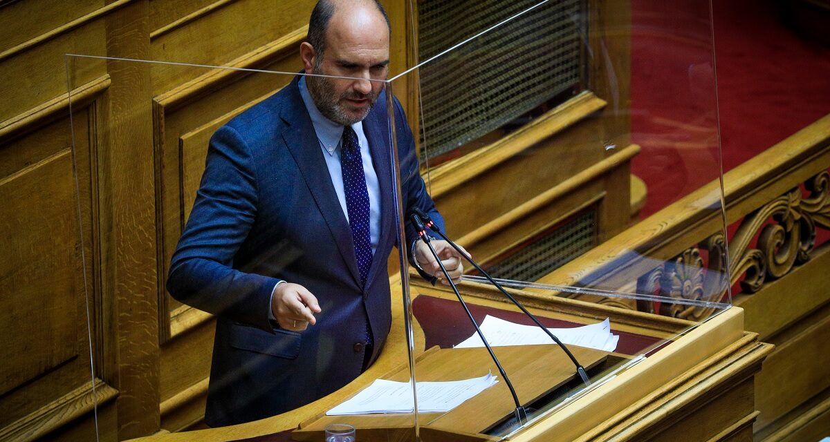 Μαρκόπουλος στο ΕΡΤnews Radio 105,8: Με ολιστική προσέγγιση οι ελαφρύνσεις και οι παροχές στη ΔΕΘ – Έχουμε δείξει τον δρόμο, αύξηση εισοδήματος και μείωση φόρων