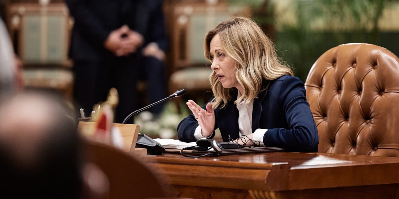 Η Ιταλία λέει όχι στην αγορά όπλων για την Ουκρανία, στην αύξηση αμυντικών δαπανών και στη ρήτρα διαφυγής