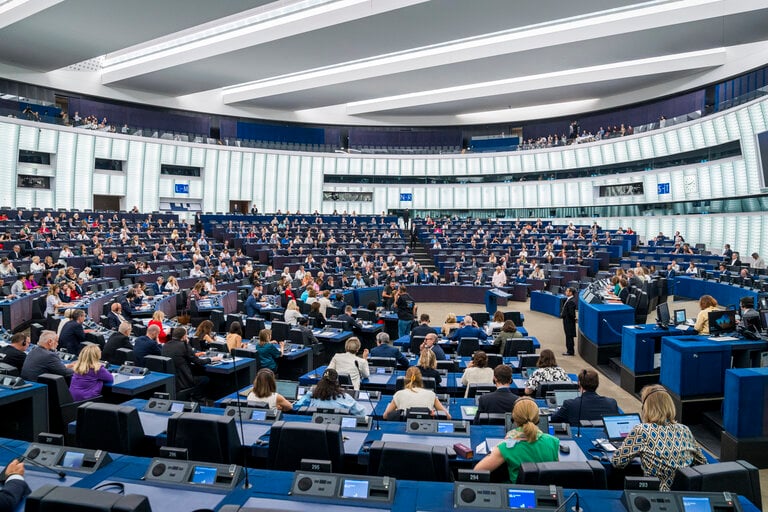 Πέρασε η εμπορική συμφωνία με τις ΗΠΑ