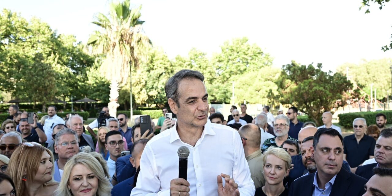Επίθεση Μητσοτάκη κατά ΠΑΣΟΚ – ΕΛΑΣ: Ο «τζάμπα 1» συναγωνίζεται τον «τζάμπα 2»