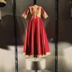 Μουσείο Λυκείου Ελληνίδων Καλαμάτας: Η συλλογή ελληνικών ενδυμασιών «Βικτώρια Γ. Καρέλια»