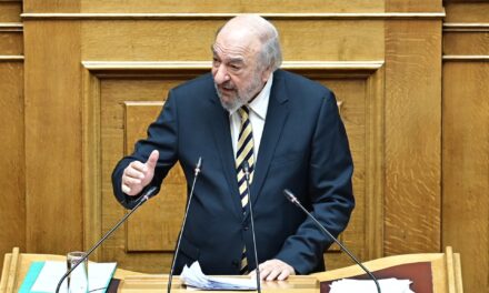 Η ΝΔ αλλάζει ονόματα στις πλατφόρμες, αλλά οι τιμές συνεχίζουν να αυξάνονται