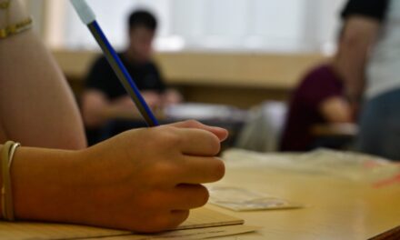 Πανελλήνιες 2026: Έως 25 Ιουνίου τα ειδικά μαθήματα