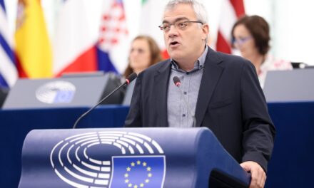 Προκλητικά βλέπετε μόνο αυτά που εκτοξεύει η Ρωσία
