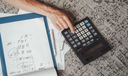 Τι αλλάζει στους λογαριασμούς με την αύξηση του ακατάσχετου ορίου – Αναλυτικά παραδείγματα