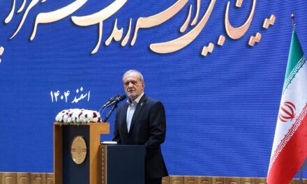 Iran International: Ο Πεζεσκιάν φέρεται να υπέβαλε την παραίτησή του στον Χαμενεϊ