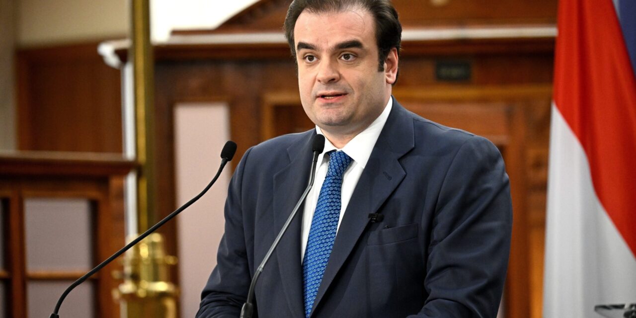 Πιερρακάκης: Το Eurogroup στηρίζει την ένταξη της Ουγγαρίας στο ευρώ – Μαγιάρ: Θα πετύχουμε τα κριτήρια για ένταξη έως το 2030