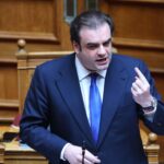 Διαβάζοντας ορισμένες από τις προτάσεις, αισθάνομαι ότι στον ανταγωνισμό σας με τον κ. Τσίπρα, είστε έτοιμος να εισβάλετε στο Νομισματοκοπείο