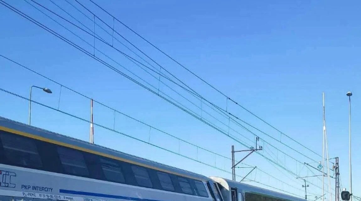 Σύγκρουση τρένων κοντά στην πόλη Μπιαλοσλίβιε (Βίντεο & Φωτό)