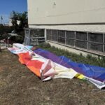 Άγνωστοι κατέβασαν τη σημαία του Pride από το κτίριο