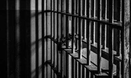 Στην φυλακή και οι έξι κατηγορούμενοι μετά τις απολογίες τους