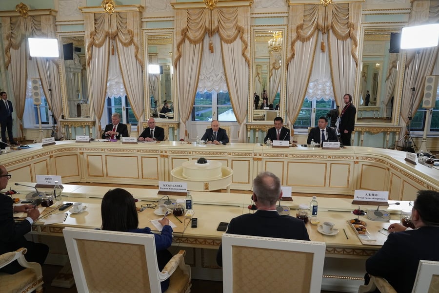 Πούτιν: Οι προτάσεις Τραμπ, βάση για συμφωνία – Ανοιχτή επιστολή Ζελένσκι για τετ α τετ
