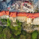«Οι Έλληνες ενοχλήθηκαν» γράφει ο τουρκικός Τύπος για τη Σουμελά – Οι αντιδράσεις όμως δεν ήρθαν μόνο από την Ελλάδα