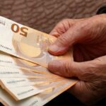Προσωπική διαφορά: Επεκτείνεται με πλαφόν τα 300 ευρώ – Αντιδράσεις για το όριο από συνδικαλιστικούς φορείς