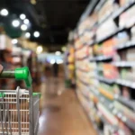 Θεοδωρικάκος: Λιγότερες ανατιμήσεις, περισσότερες μειώσεις τιμών έφερε το πλαφόν στο περιθώριο κέρδους