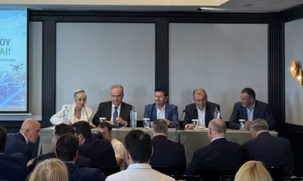 Κάμερες AI σε απορριμματοφόρα και έξυπνα υδρόμετρα