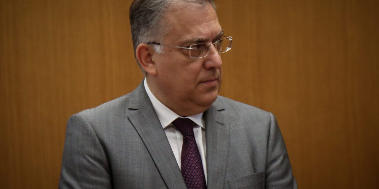 Θεοδωρικάκος: Έρχεται σε δημόσια διαβούλευση το νομοσχέδιο για την καταναλωτική πίστη – Βάζουμε τέλος στα ψιλά γράμματα στις σχέσεις των πολιτών με τις τράπεζες