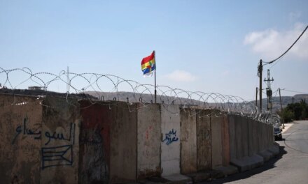 Ο θρησκευτικός ηγέτης των Δρούζων καλεί τον κόσμο να «σταματήσει την αθόρυβη σφαγή» στη Συρία