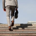 Ένα ελπιδοφόρο story σε ναυτιλία κι ακίνητα που παραμένει στον… πάγο