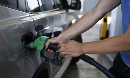Υποχώρηση 15 λεπτών στην τιμή της αμόλυβδη σε έναν μήνα