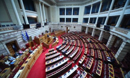 Το πρόβλημα της Ελλάδος δεν είναι μόνον οι πολιτικοί