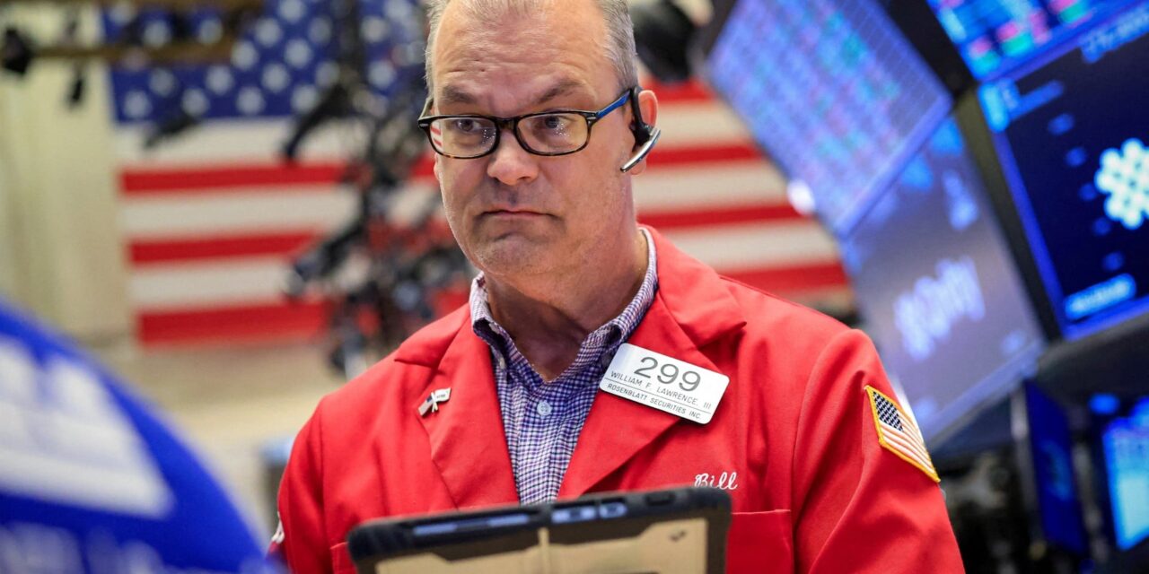 Στο «κόκκινο» η Wall Street λόγω τεχνολογίας