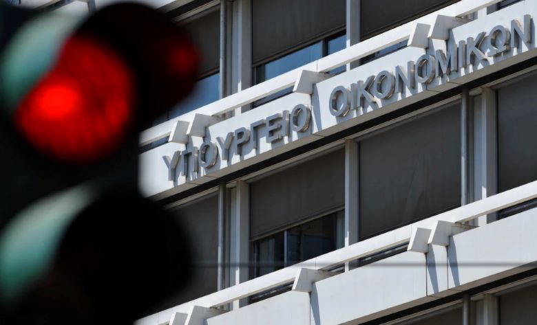 Υβριδικά αυτοκίνητα: Έντονες αντιδράσεις για τις προτεινόμενες αλλαγές στη φορολογία τους – Αναμένονται διορθωτικές κινήσεις