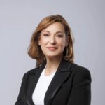 Η CEO που σπάει τα στερεότυπα και ενώνει Βαρδινογιάννη – Μαρινάκη