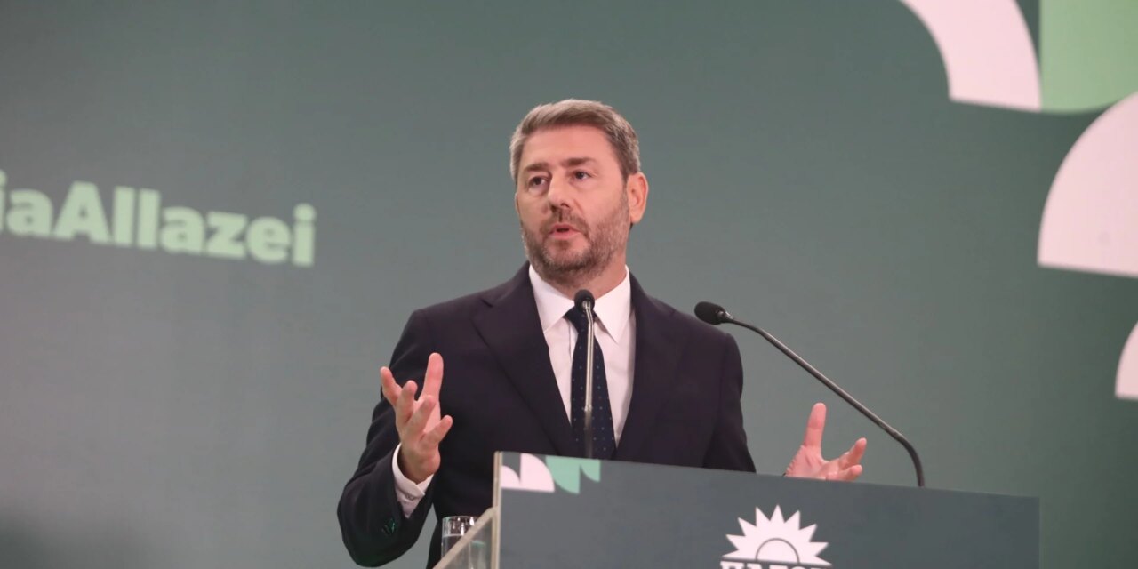Ο Πρωθυπουργός επιδιώκει ένα Σύνταγμα, που να αφήνει όσο το δυνατόν πιο ανεξέλεγκτη την εκτελεστική εξουσία