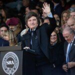 Ο πρόεδρος Μιλέι ισχυρίζεται ότι η Βραζιλία, το Μεξικό και το Δημοκρατικό κόμμα των ΗΠΑ χρηματοδότησαν μια εκστρατεία εναντίον του