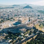 «Φρένο» στις νέες άδειες Airbnb, αλλά η τουριστική πίεση παραμένει στο κόκκινο