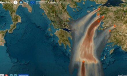 AtmoHub: Παρακολούθηση καπνού από την πυρκαγιά σε Κρήτη, Λέσβο και Τουρκία