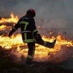 Προειδοποίηση Λεκορνί για φωτιές στη Γαλλία: «Δύσκολες ώρες» αναμένονται στη Ζιρόντ λόγω των καιρικών συνθηκών
