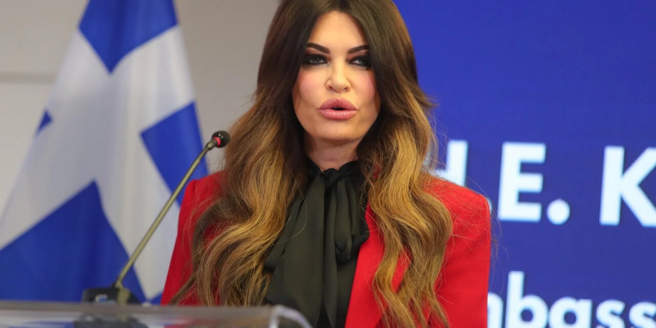 Η καρδιά μου είναι με τον λαό της Ελλάδας σήμερα μετά την τραγική απώλεια δύο πυροσβεστών