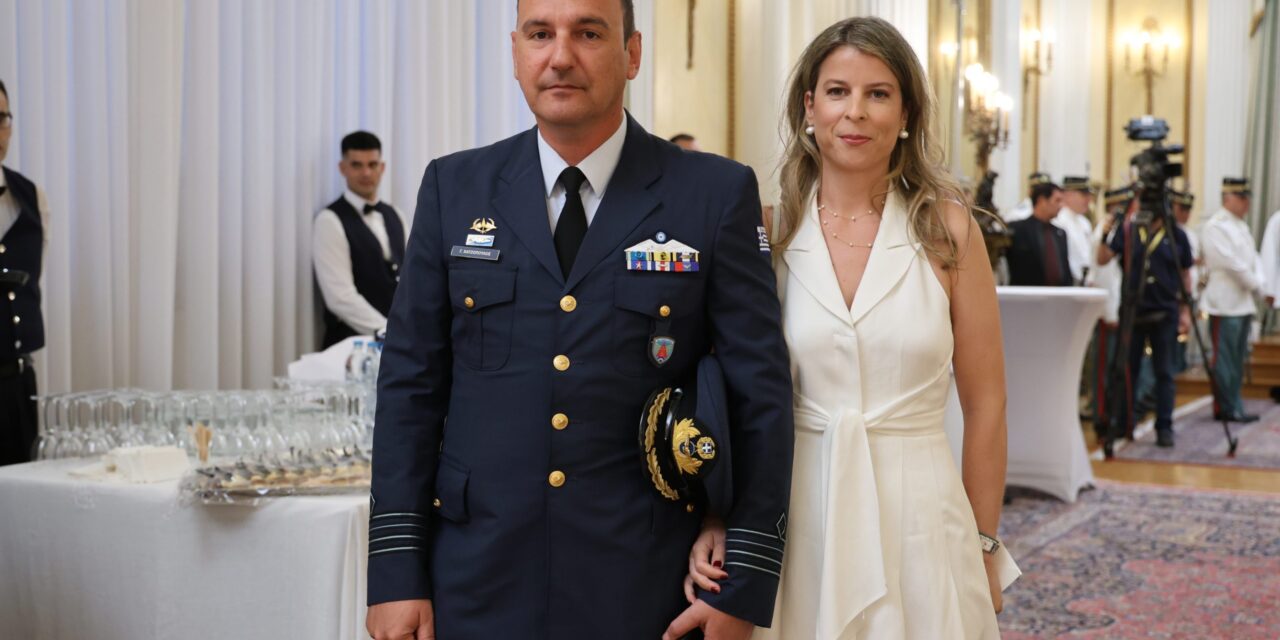 Στη δεξίωση του Προεδρικού ο Αντισμήναρχος που έκανε την αναγκαστική προσγείωση με F-16