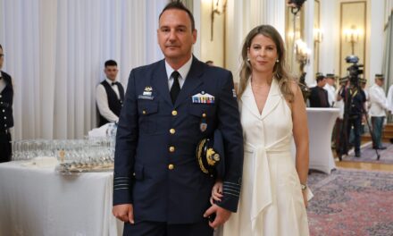Στη δεξίωση του Προεδρικού ο Αντισμήναρχος που έκανε την αναγκαστική προσγείωση με F-16