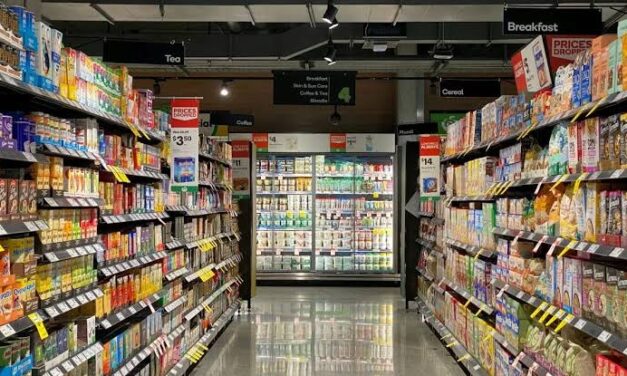 Τη Δευτέρα ξεκινά η κατάθεση δεσμευτικών προτάσεων για τις μειώσεις τιμών στα σούπερ μάρκετ – Στόχος μειώσεις έως 20% από τα τέλη Αυγούστου