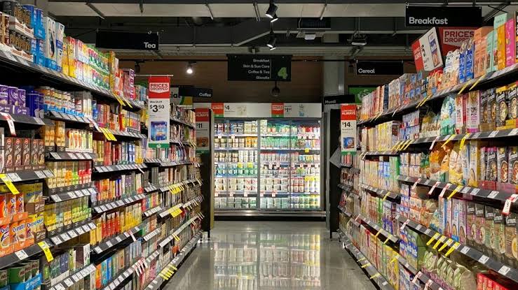 Τη Δευτέρα ξεκινά η κατάθεση δεσμευτικών προτάσεων για τις μειώσεις τιμών στα σούπερ μάρκετ – Στόχος μειώσεις έως 20% από τα τέλη Αυγούστου