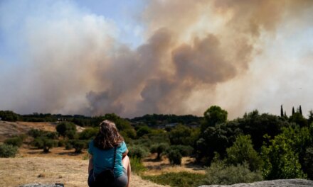 Η πυρκαγιά της Άβιλα είναι «η σημαντικότερη στην ιστορία της χώρας», λέει η κυβέρνηση