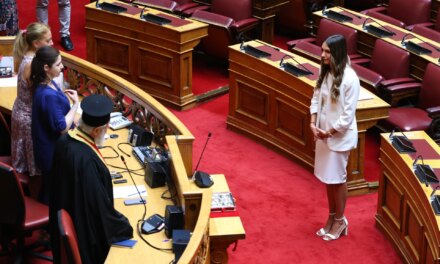 Αποχωρεί από τους «Δημοκράτες» του Στέφανου Κασσελάκη