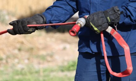 Υπό έλεγχο η πυρκαγιά στην Τραπεζίτσα -Ένας τραυματίας