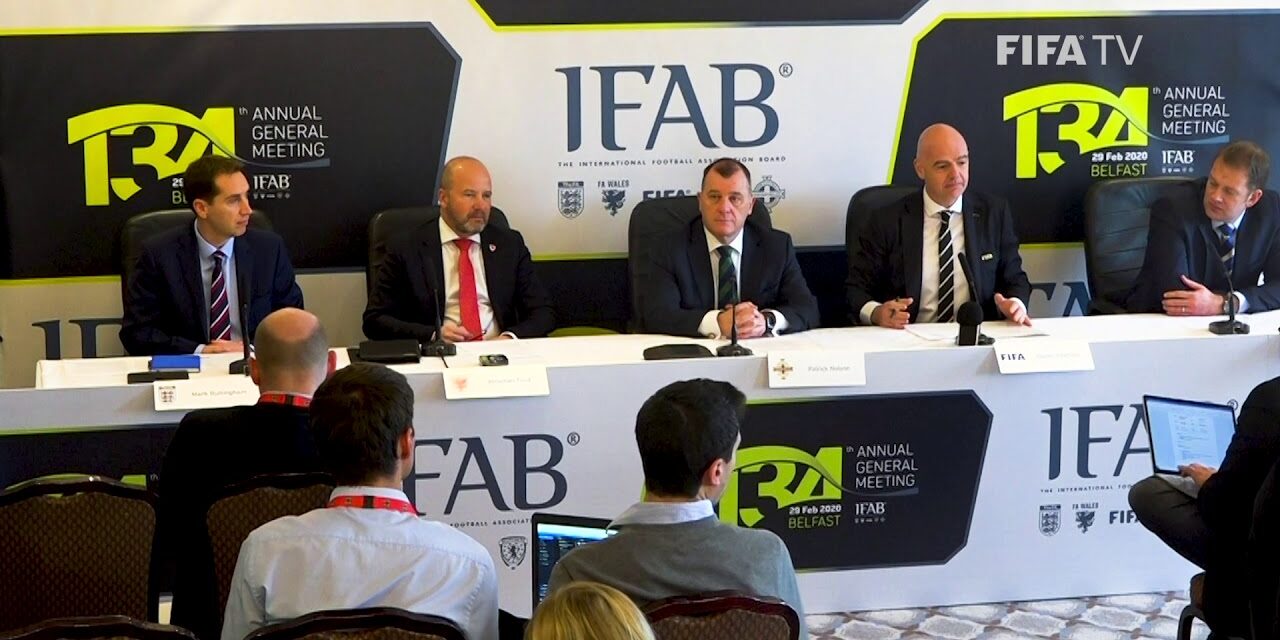 Η IFAB αλλάζει το πρωτόκολλο VAR μετά την υπόθεση Εμπολό στο Παγκόσμιο Κύπελλο