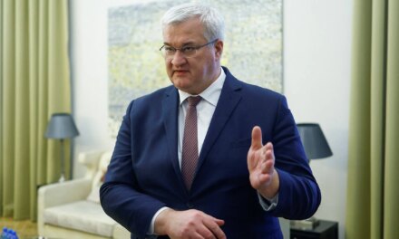 Ο Σιμπίχα προειδοποίησε τον Ιρανό ομόλογό του να αποφύγει την κλιμάκωση και την παροχή στήριξης στη Ρωσία