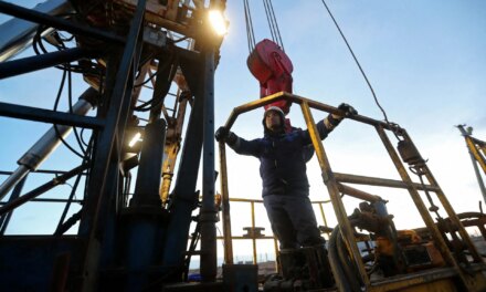 Από τη βουτιά στο άλμα 8% μετά τις νέες απειλές Τραμπ κατά Ιράν