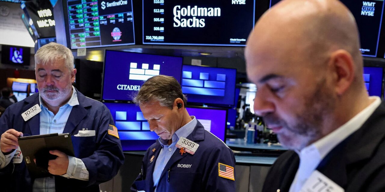 Απώλειες 2% για τον Dow Jones, η μεγαλύτερη ημερήσια πτώση του από τον Απρίλιο του 2025
