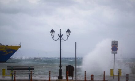 Iσχυροί άνεμοι: Σε ισχύ απαγορευτικό απόπλου από τα λιμάνια Ραφήνας και Λαυρίου