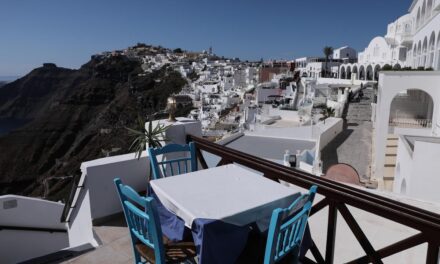 Το Υπ. Τουρισμού απαντά στο ΠΑΣΟΚ