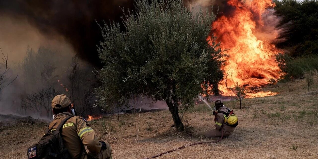 Φωτιά τώρα στην Πύλο Μεσσηνίας