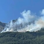 Φωτά στο στο Πανόραμα Αιγιαλείας: Εκκενώνονται τέσσερις οικισμοί